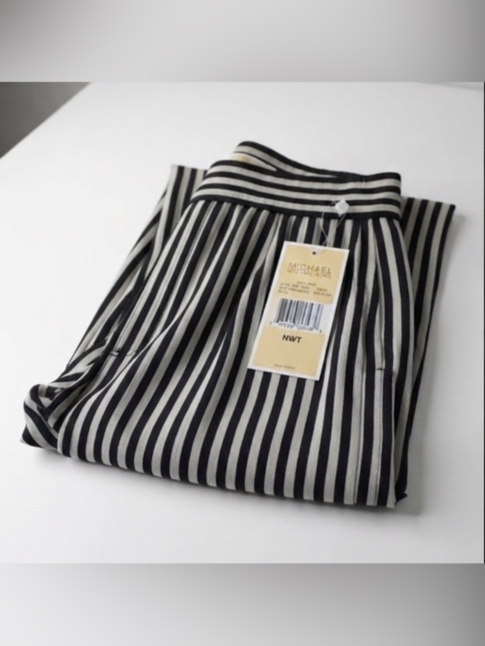 NWT MICHAEL  Michael Kors Stripe Straight Leg Pant Black & Cream Size 6